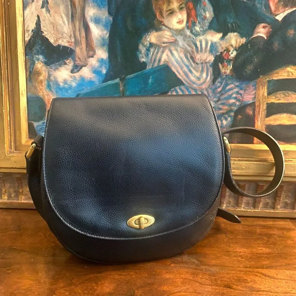 VTG Coach Madison Carlyle Crossbody 4401 Turnlock Black Leather Italy Made 1994